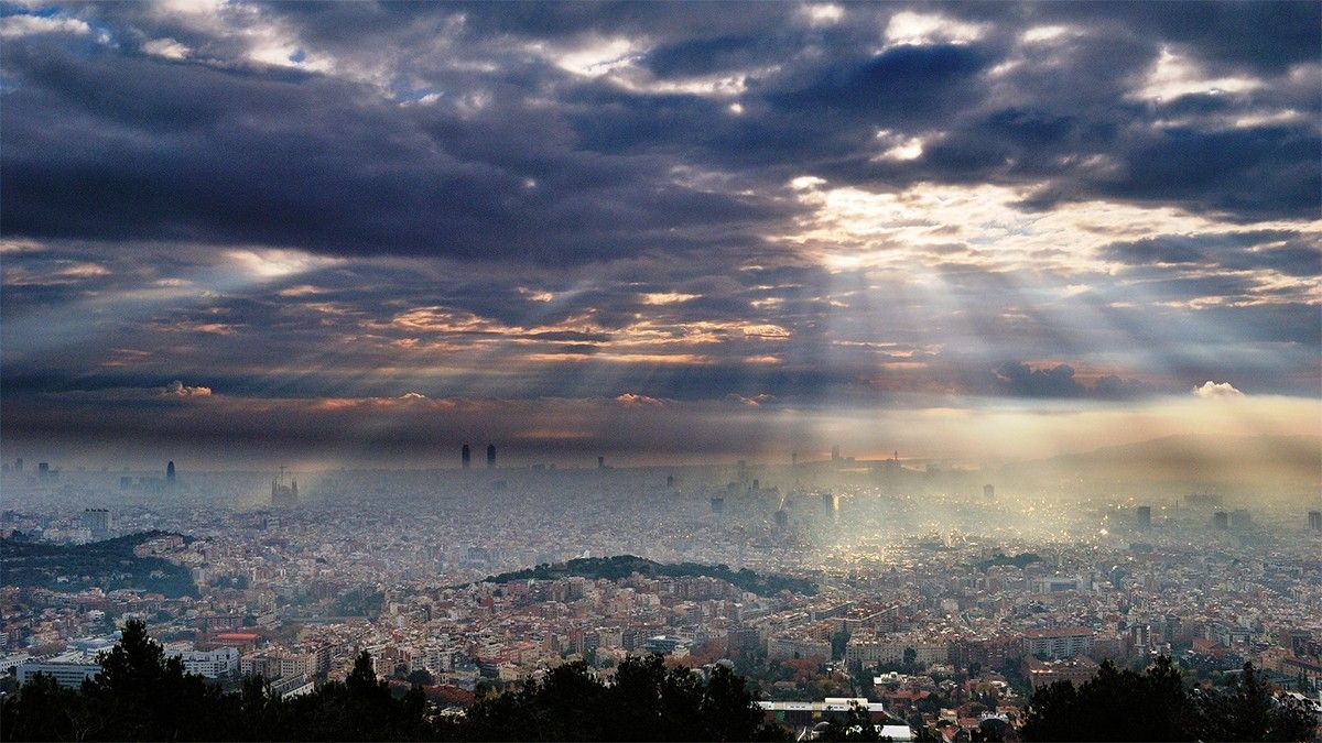 Vista de Barcelona des de l'Observatori Fabra.