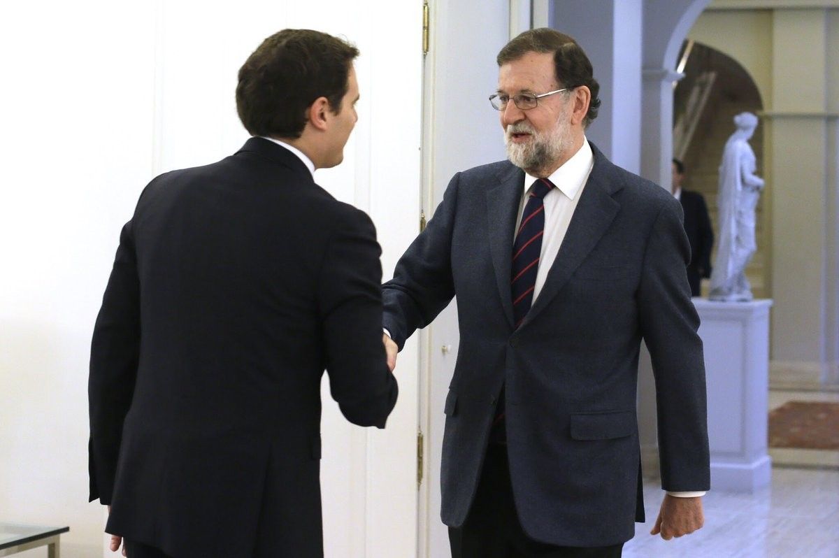  Rajoy rebent avui Rivera a la Moncloa