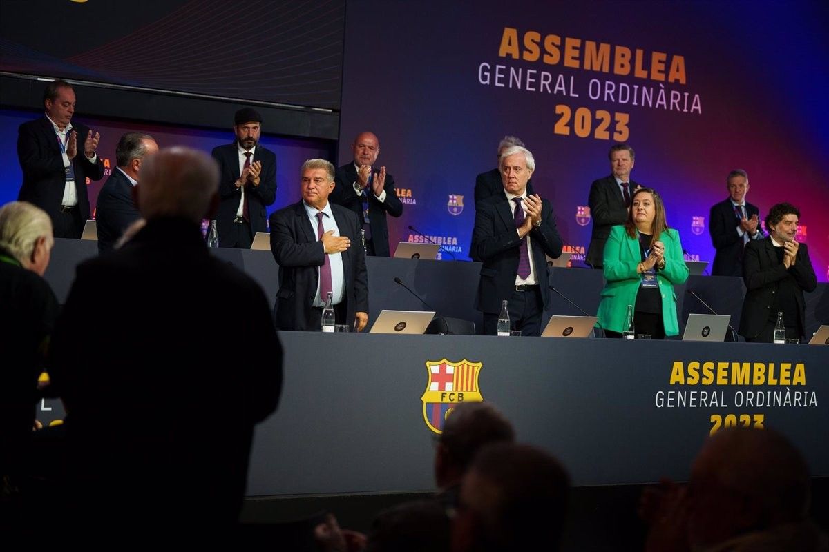 La Junta del Barça, en l'assamblea ordinària