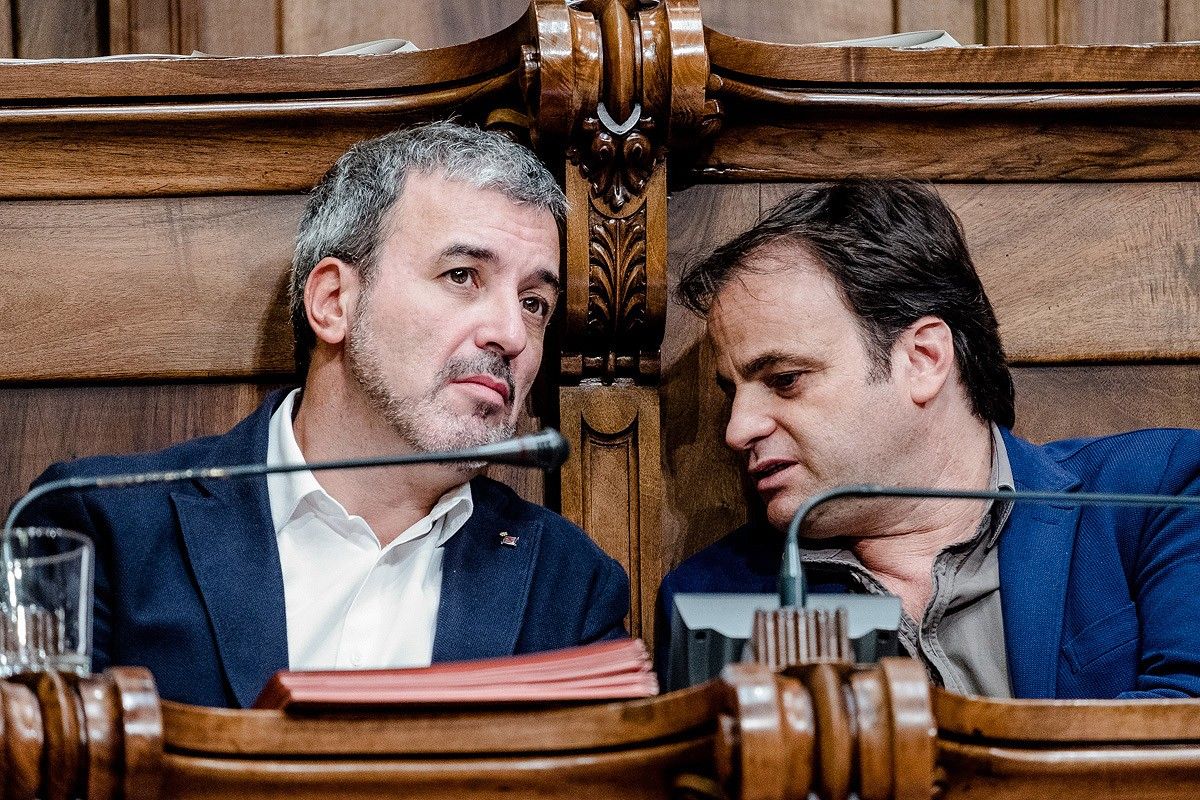 Jaume Collboni i Jaume Asens, en un ple de l'Ajuntament de Barcelona