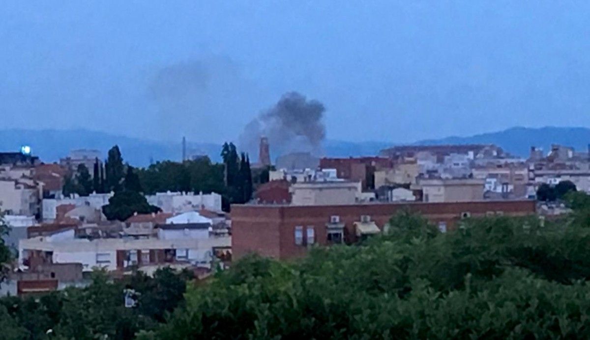 L'incendi s'ha vist des de diversos punts de Sabadell