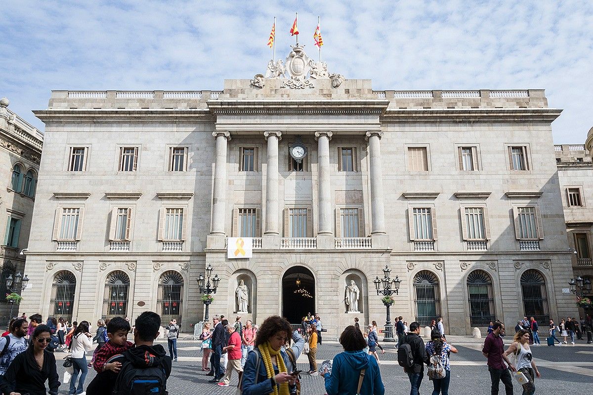 Façana de l'Ajuntament de Barcelona