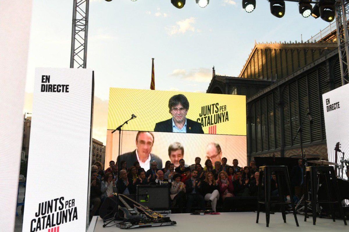 Puigdemont, Rull, Turull i Sànchez, en un míting de campanya.