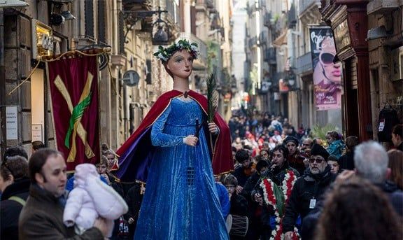 La gegantona Laia, la gran protagonista de la festa major d'hivern de Barcelona.