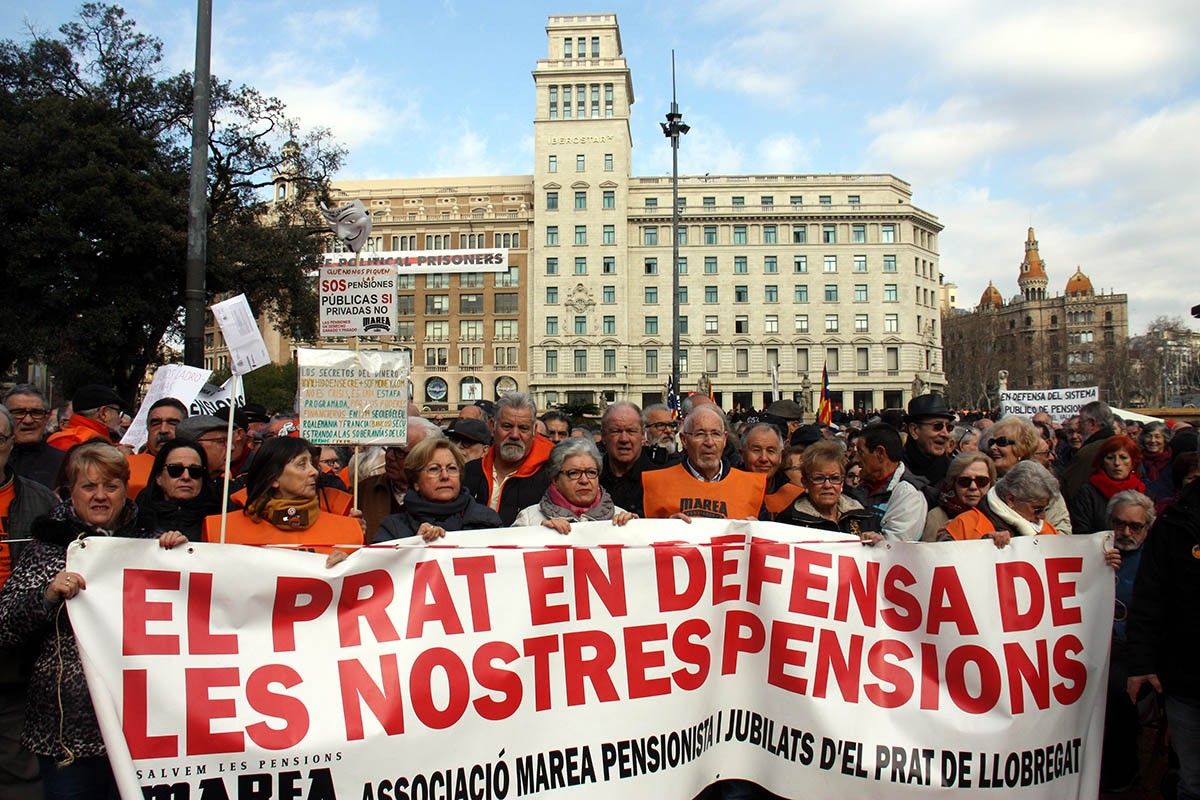 Els pensionistes a plaça Catalunya