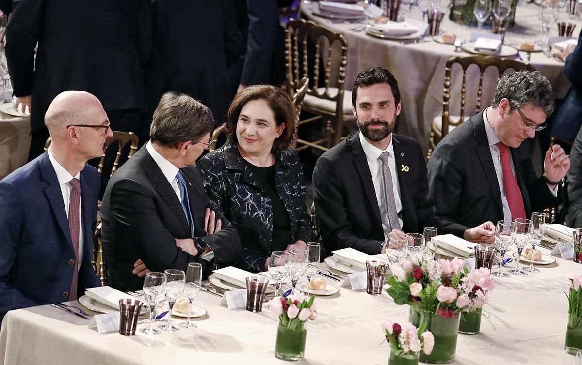 Ada Colau i Roger Torrent al sopar inaugural del Mobile