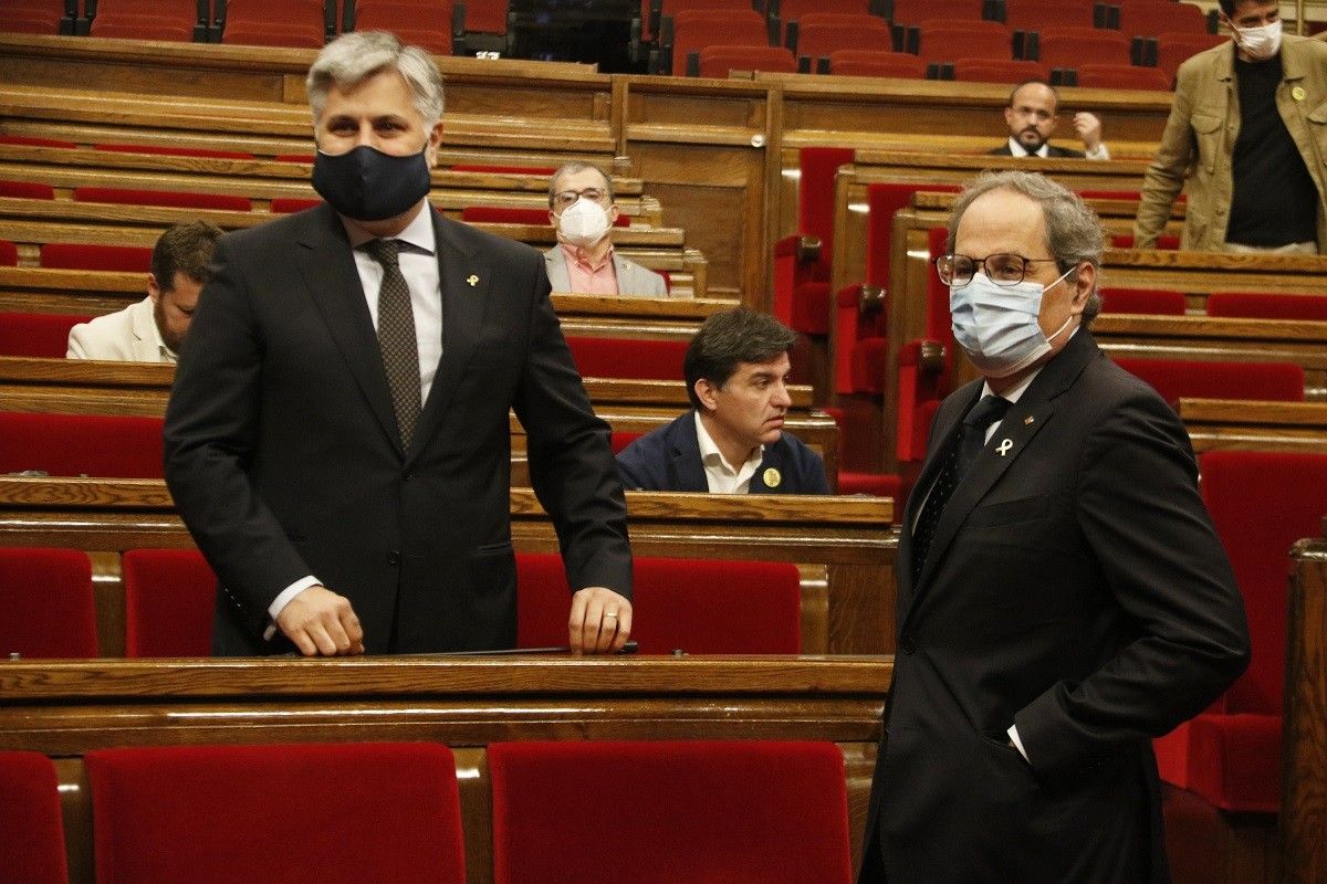 Quim Torra, Albert Batet i Sergi Sabrià, aquest dimecres al Parlament. 