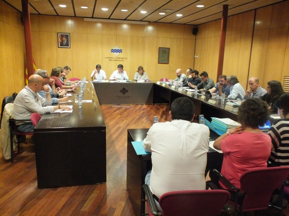 El ple del Consell Comarcal del Ripollès ha aprovat per unanimitat donar liquiditat sense interessos als municipis de menys de 1.000 habitants