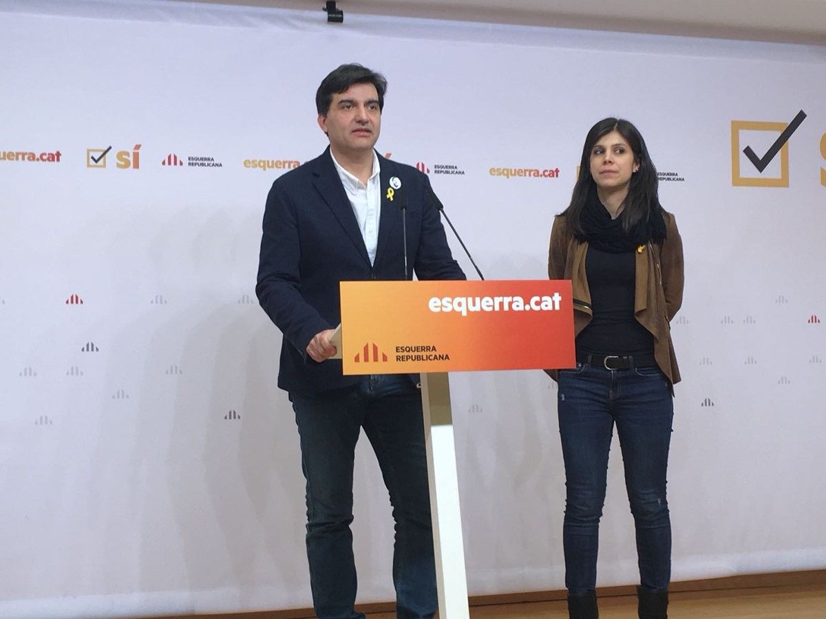 Sergi Sabrià i Marta Vilalta, que li agafa el relleu com a portaveu d'ERC.