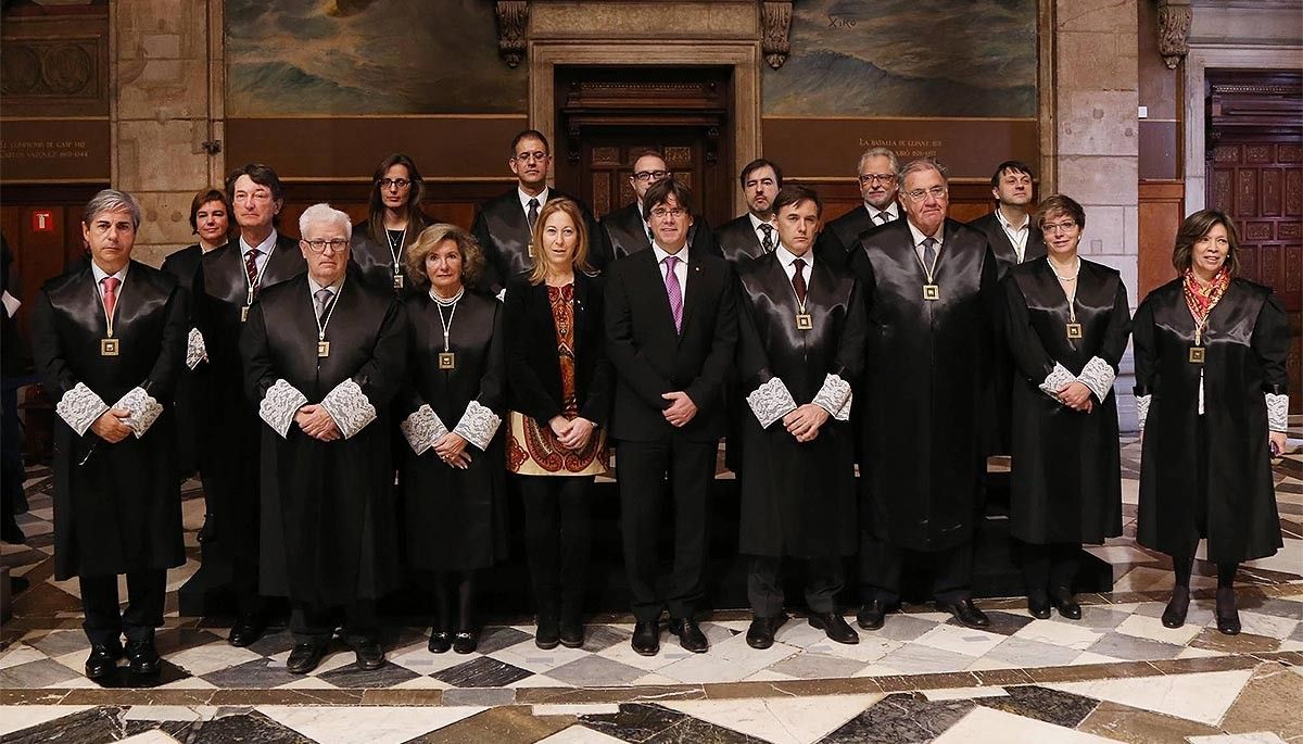Carles Puigdemont amb la Comissió Jurídica Assessora