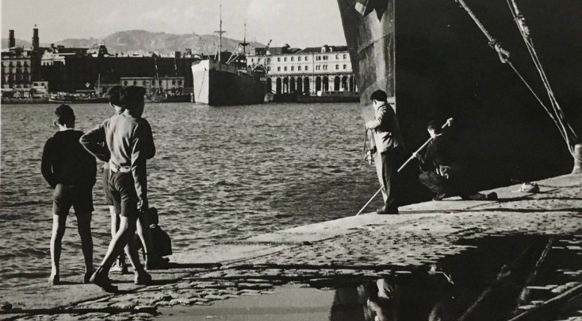 Una imatge de la Barceloneta als 60, fragment de la coberta d'«En mi barrio no había chivatos»