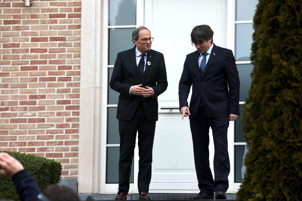 Quim Torra i Carles Puigdemont, en una reunió a Waterloo. 