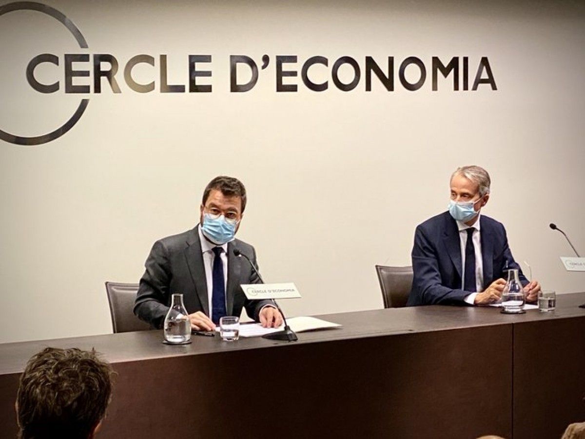 El vicepresident Pere Aragonès amb el presdient del Cercle d'Economia, Javier Faus, aquest dimarts.