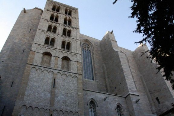 La façana nord de la Catedral de Girona, restaurada i lliure de bastides. 