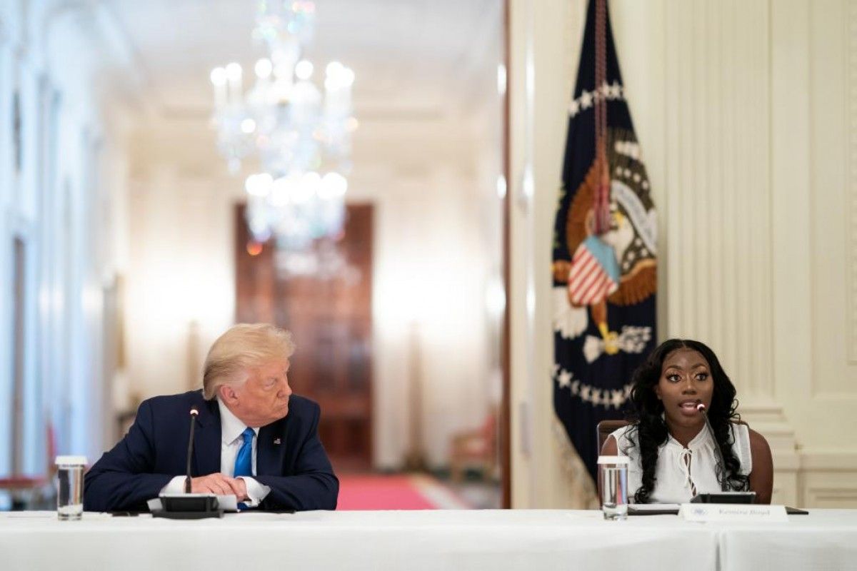 Donald Trump, amb una dona afroamericana a la Casa Blanca.