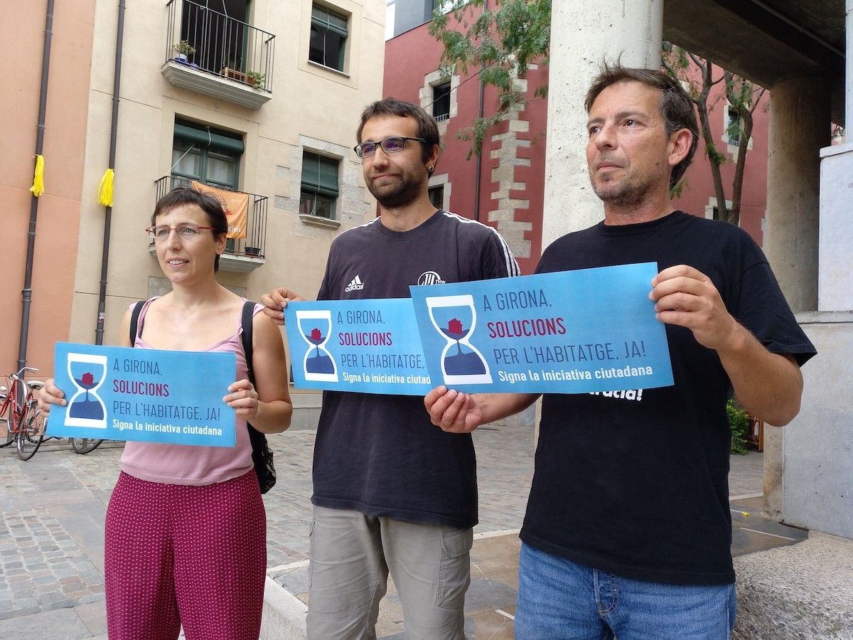 La iniciativa ciutadana s'ha presentat davant de l'Oficina d'Habitatge a Girona.