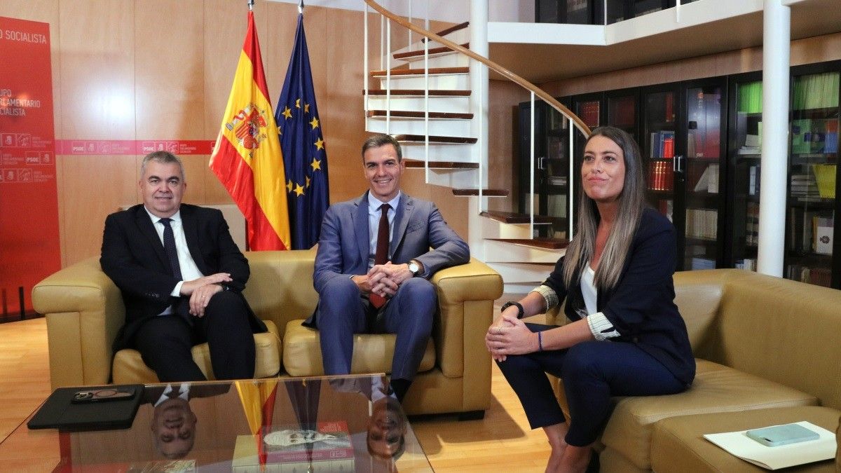 Míriam Nogueras, reunida amb Pedro Sánchez i el secretari d'organització del PSOE