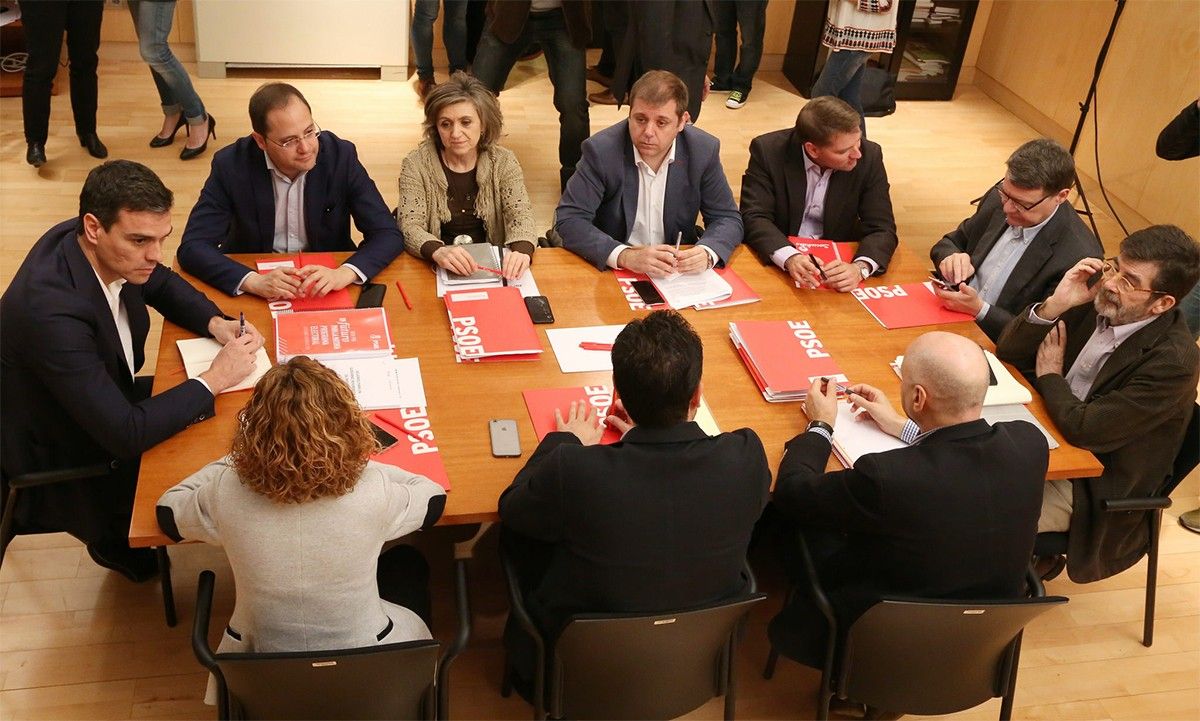 Pedro Sánchez s'ha reunit avui amb l'equip negociador del PSOE
