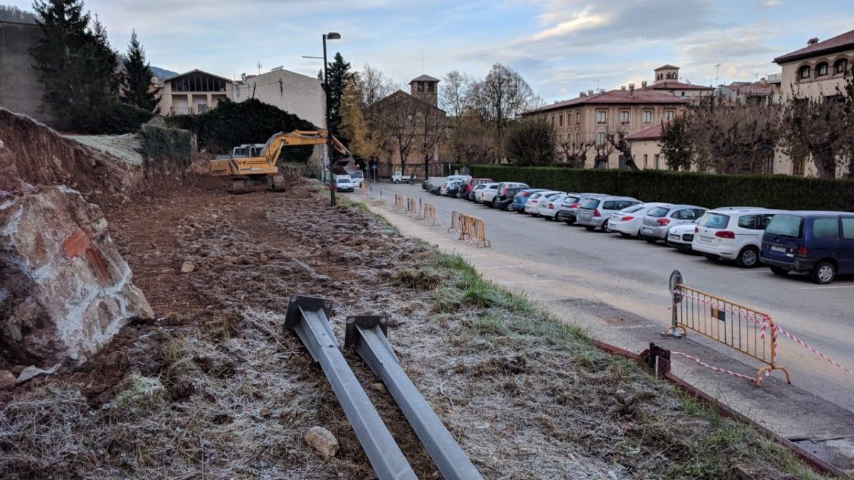 L'ampliació de l'aparcament de Can Crehuet, a Sant Joan, permetrà incorporar-hi 20 noves places de pàrquing per arribar a un total de 77