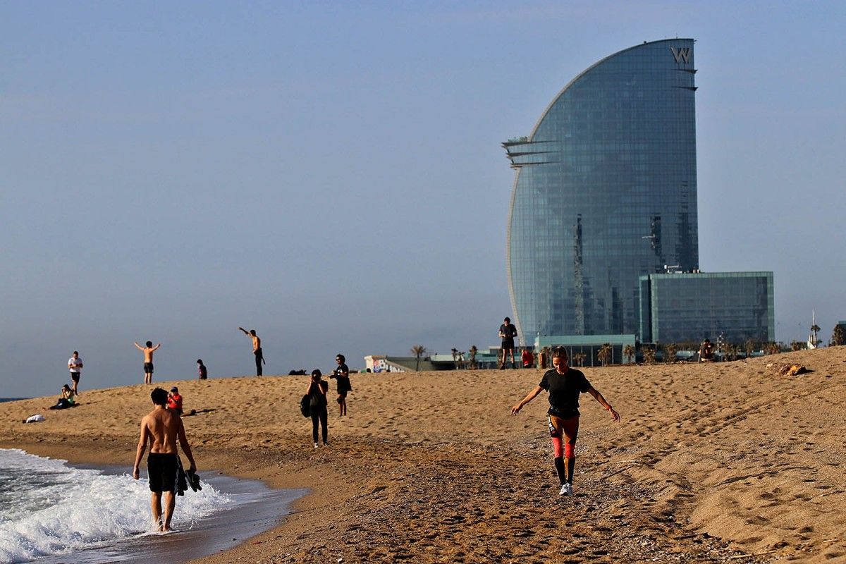 La platja de la Barceloneta, en una imatge d'arxiu.