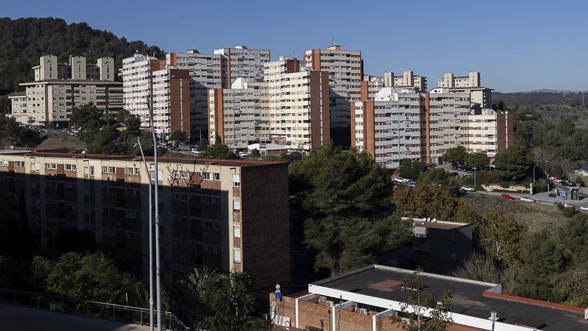 Imatge recent d'edificis d'habitatges de Barcelona