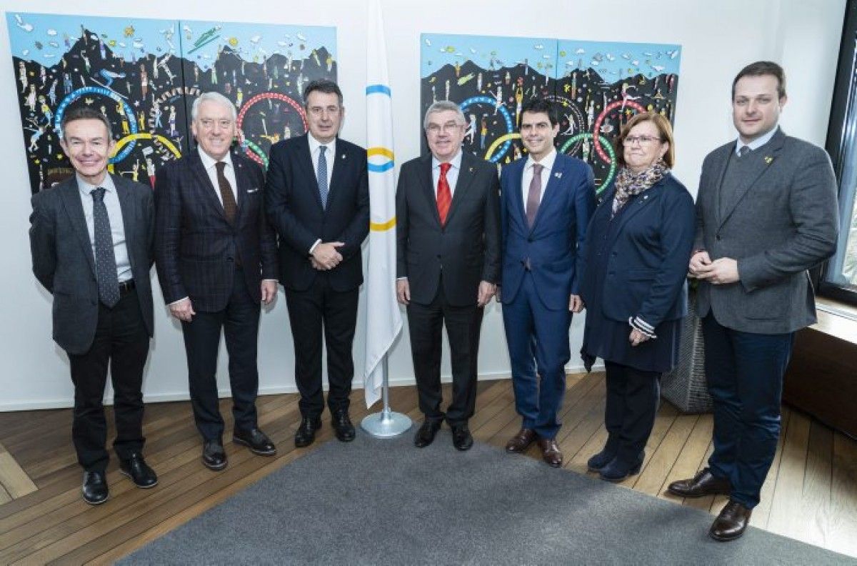 Els presidents de les diputacions catalanes i el secretari general de l'Esport, amb Thomas Bach i Pere Miró