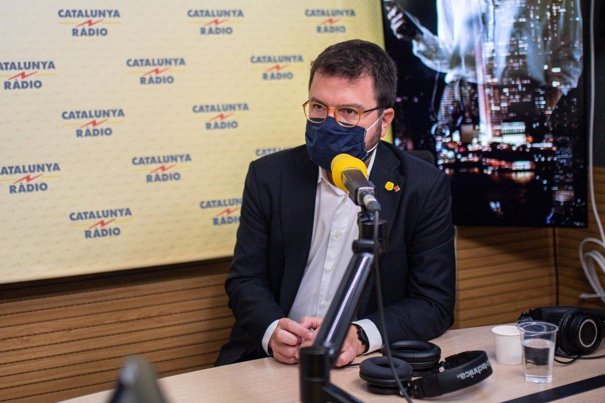 El vicepresident del Govern, Pere Aragonès, durant l'entrevista a Catalunya Ràdio
