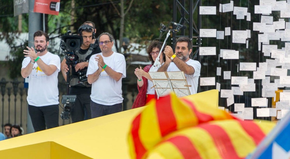 Jordi Sànchez i Liz Castro, en la manifestació de la darrera Diada