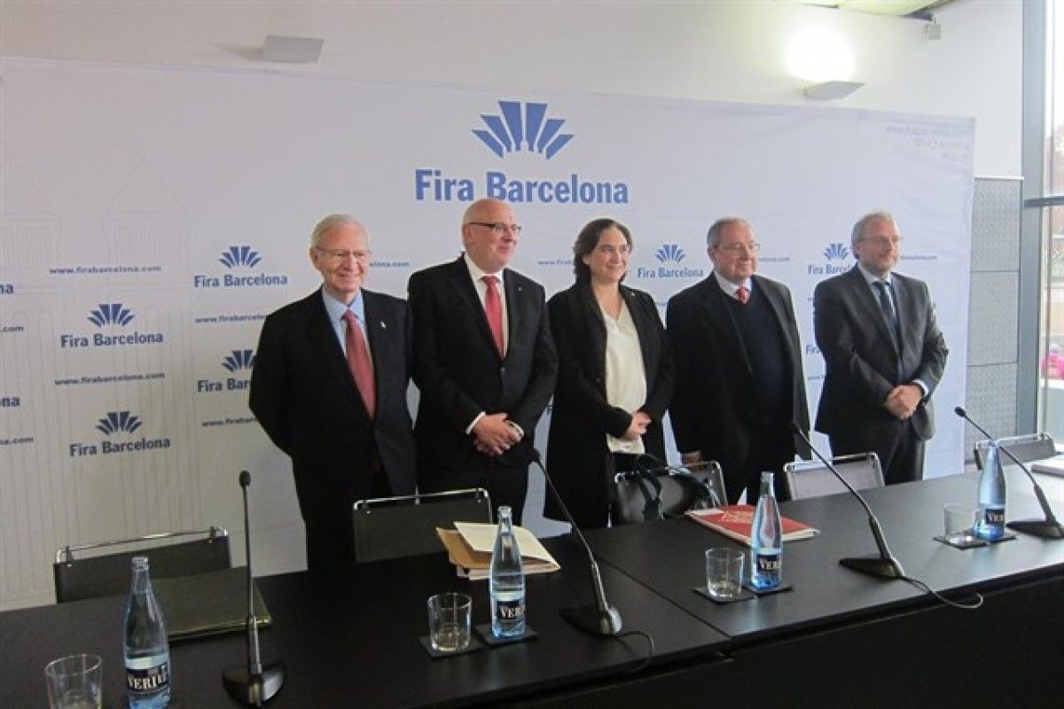 Miquel Valls, laleshores conseller Baiget, l'alcaldessa Colau, Josep Lluís Bonet i el director general de la Fira, Coonstantí Serrallonga, l'any passat.