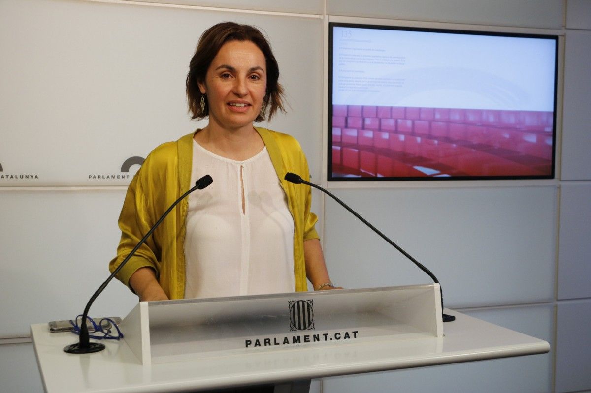 La portaveu parlamentària d'ERC, Anna Caula, en roda de premsa