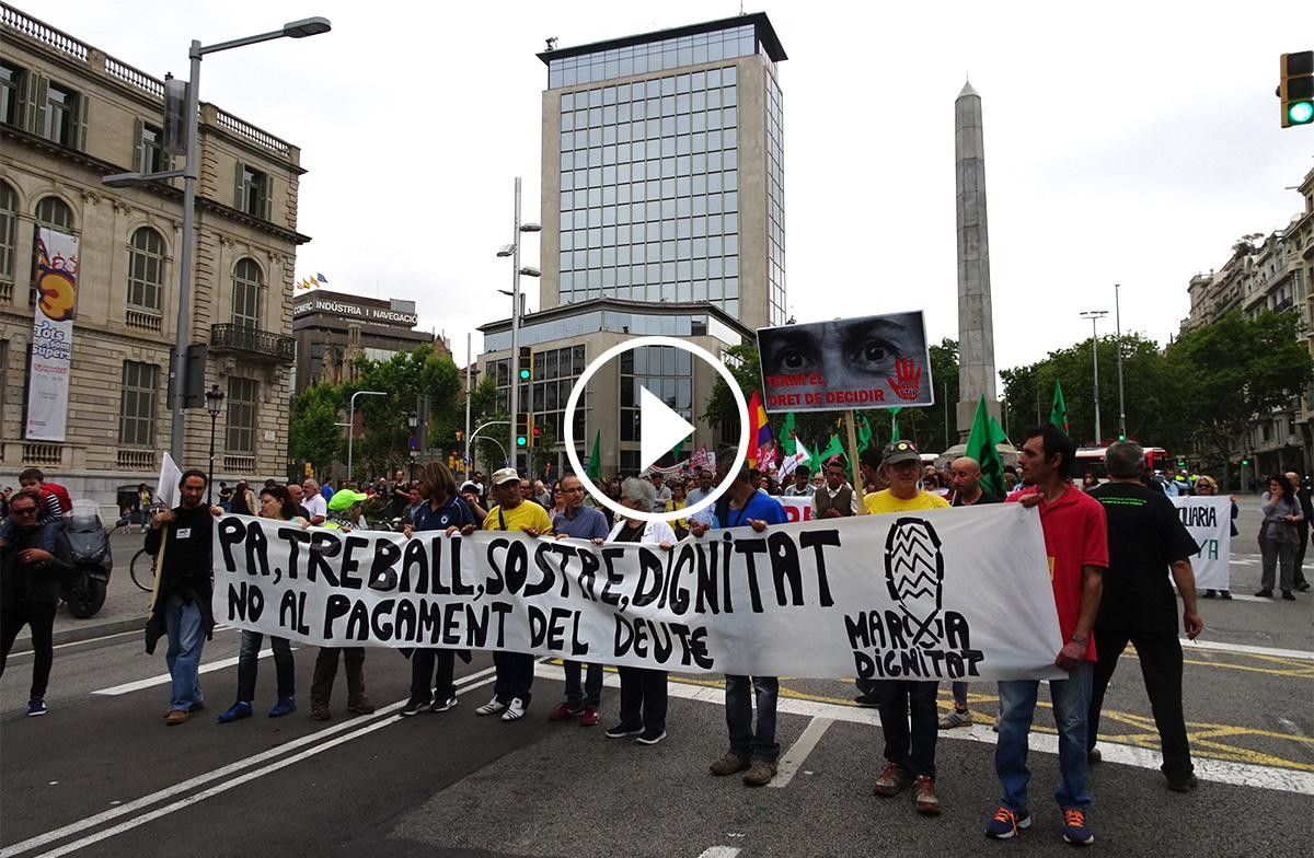 Vídeo de la «Marxa per la Dignitat» al passeig de Gràcia