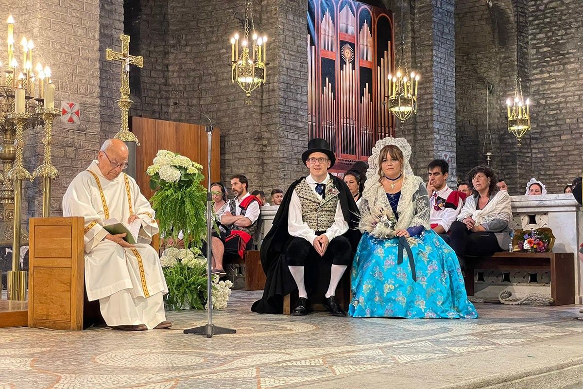 Els nuvis han estat casats al monestir de Ripoll