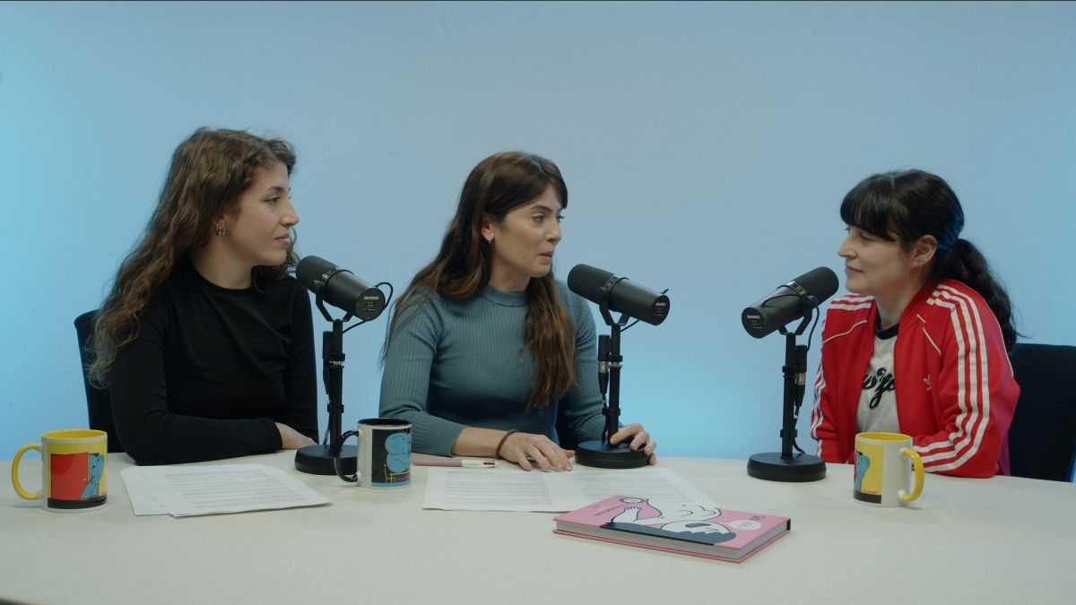 Sánchez, Ramentol i Ivanova durant la gravació de l'episodi