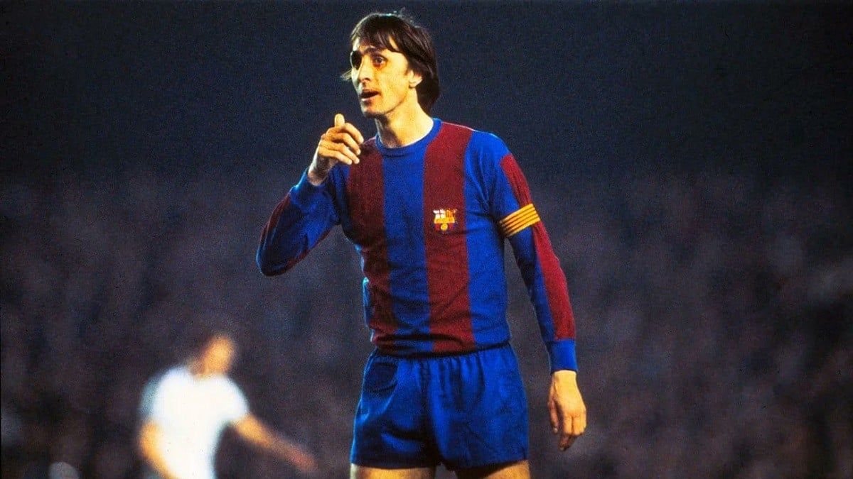 Johan Cruyff vestint la samarreta blaugrana en una imatge de 1973