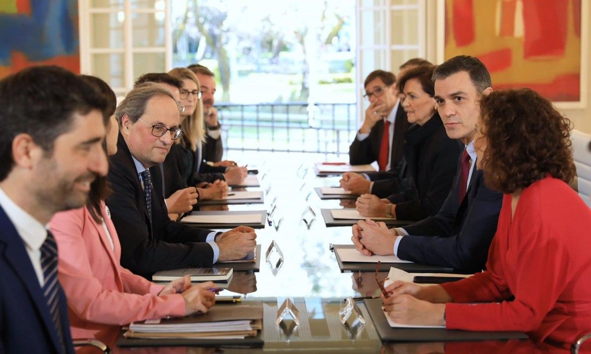 Primera reunió de la taula de diàleg a la Moncloa.
