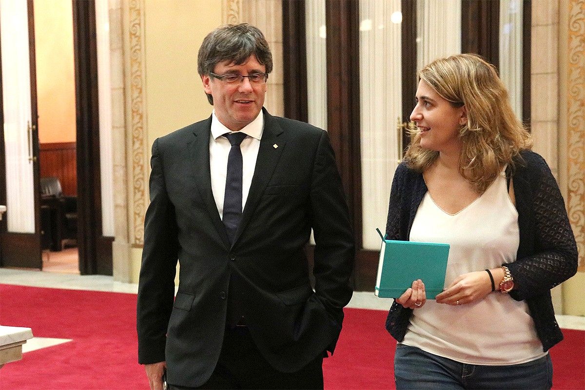 Carles Puigdemont amb Marta Pascal, el juliol del 2017 al Parlament