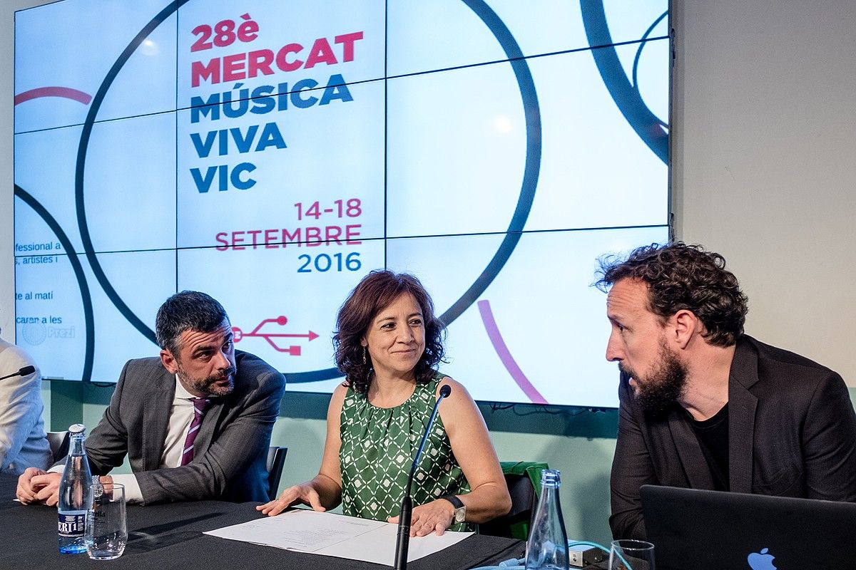 Santi Vila, Anna Erra i Marc Lloret a la presentació de la 28a edició del MMVV.