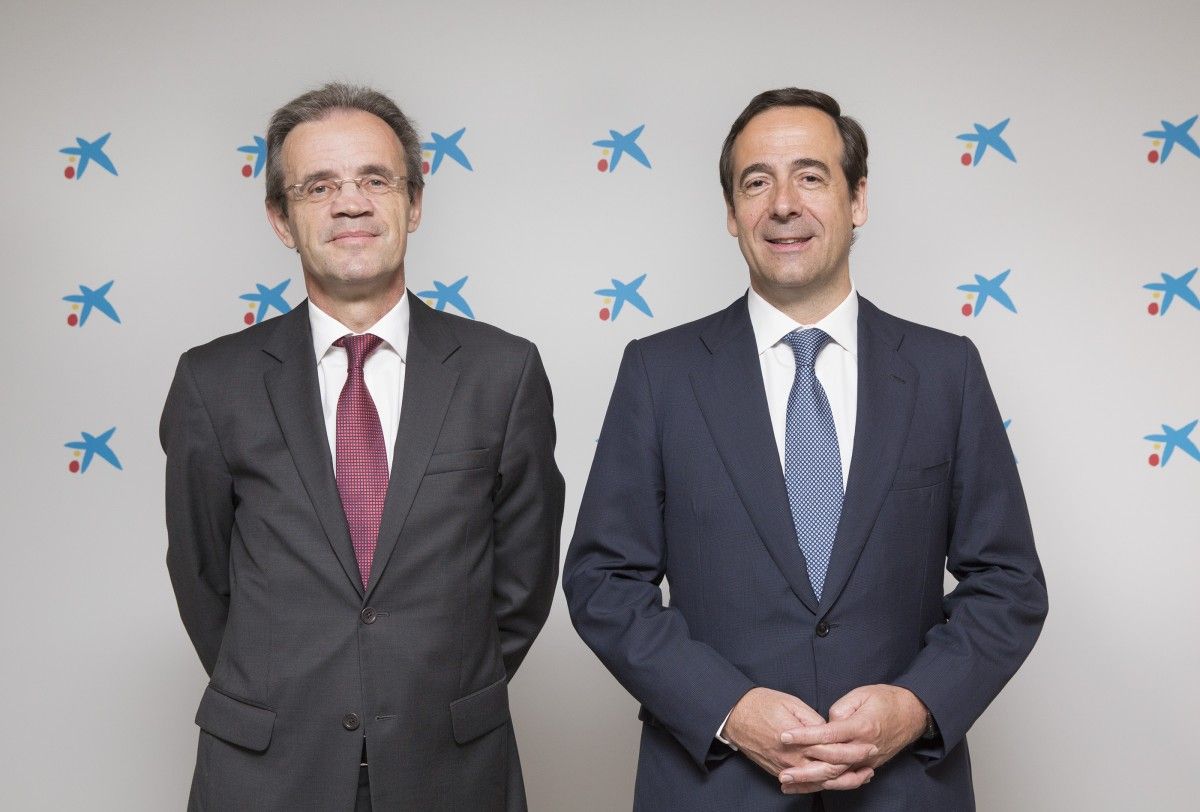 Jordi Gual, president de CaixaBank, i Gonzalo Gortázar, conseller delegat de l'entitat