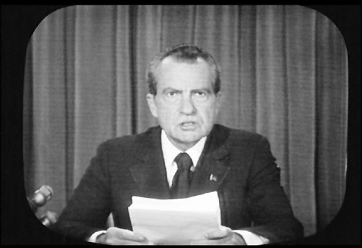 Richard Nixon, en el moment d'anunciar la seva dimissió.