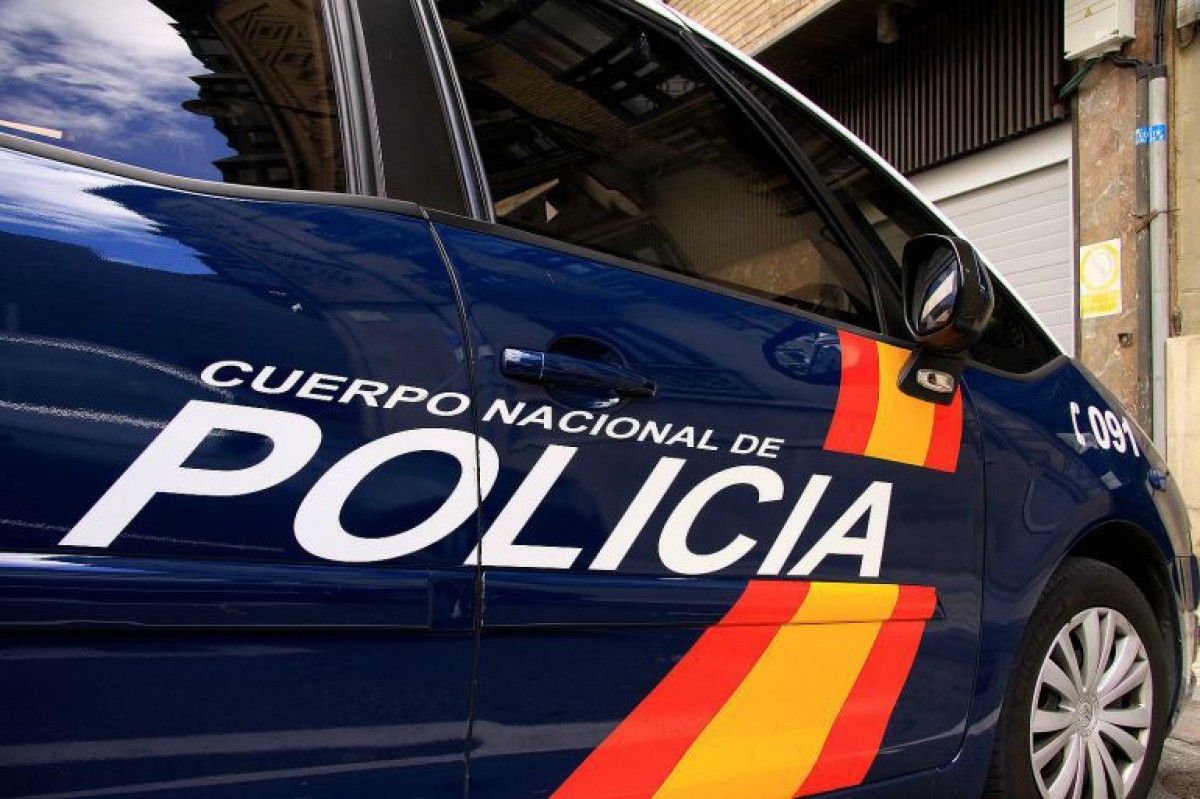 Un cotxe patrulla de la Policia Nacional espanyola