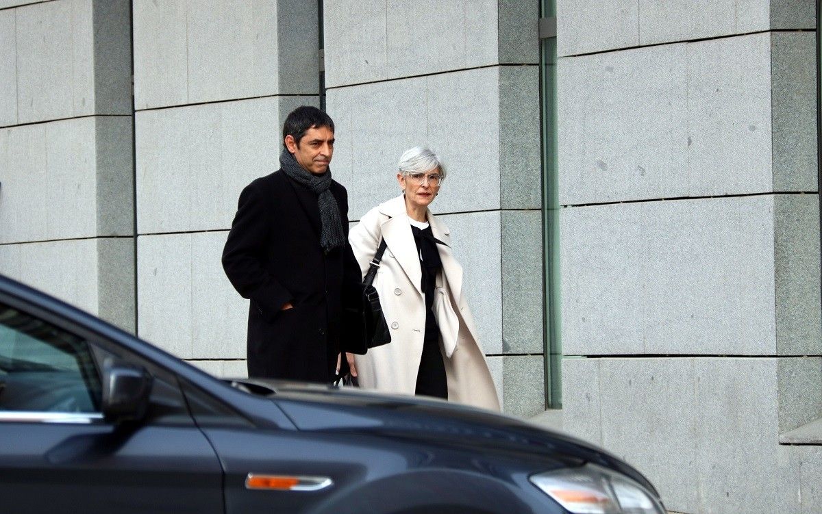 Josep Lluís Trapero i Olga Tubau, entrant a l'Audiència Nacional.