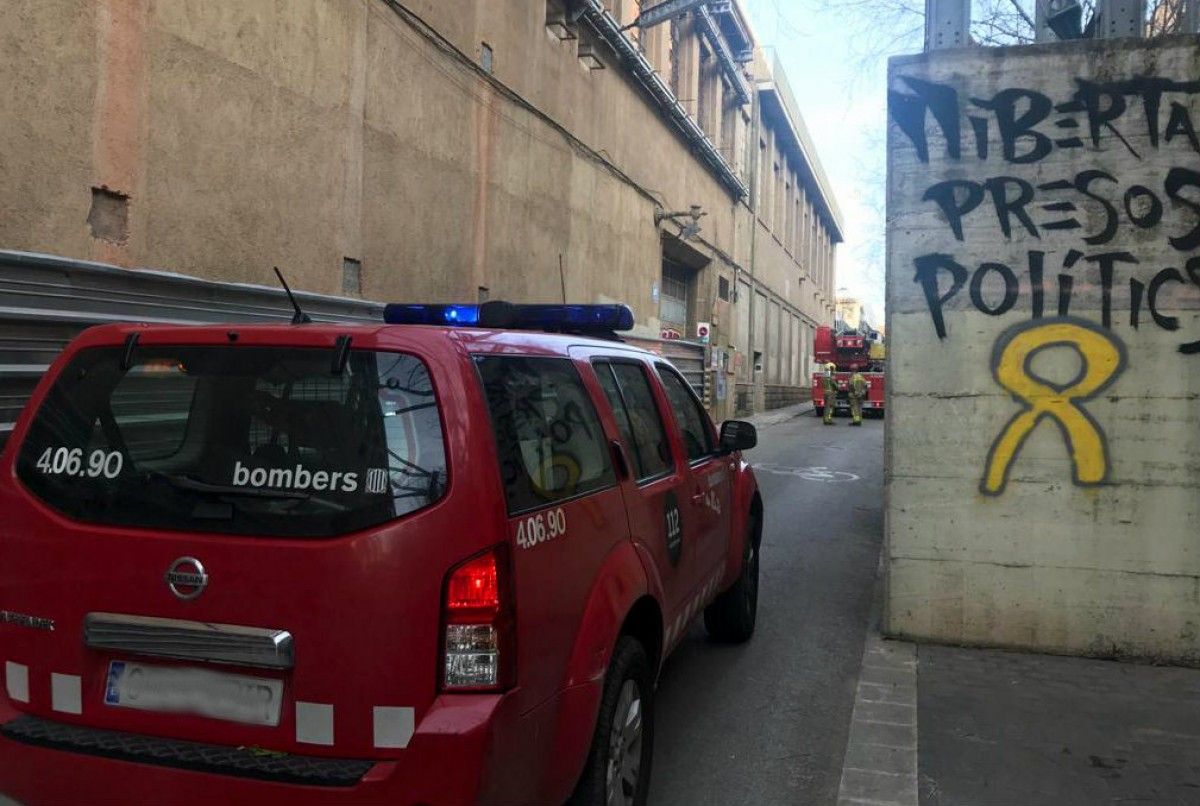Els Bombers al carrer Alemanya