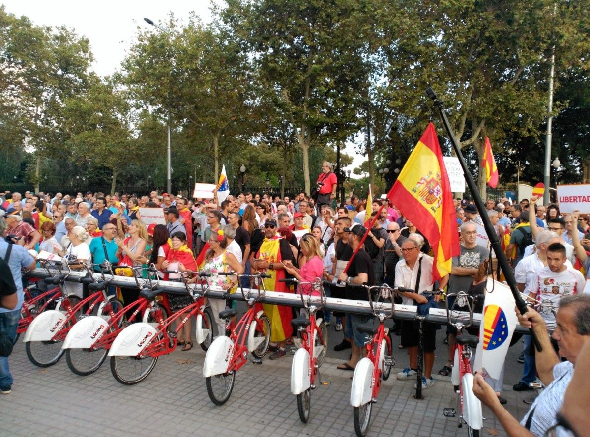 Concentració espanyolista a la Ciutadella.