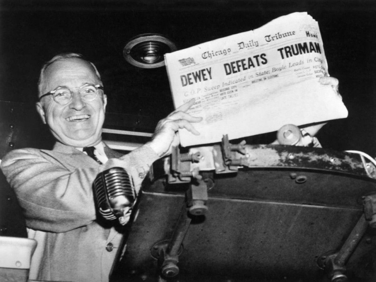 La mítica imatge de Harry S. Truman amb el titular del Chicago Tribune