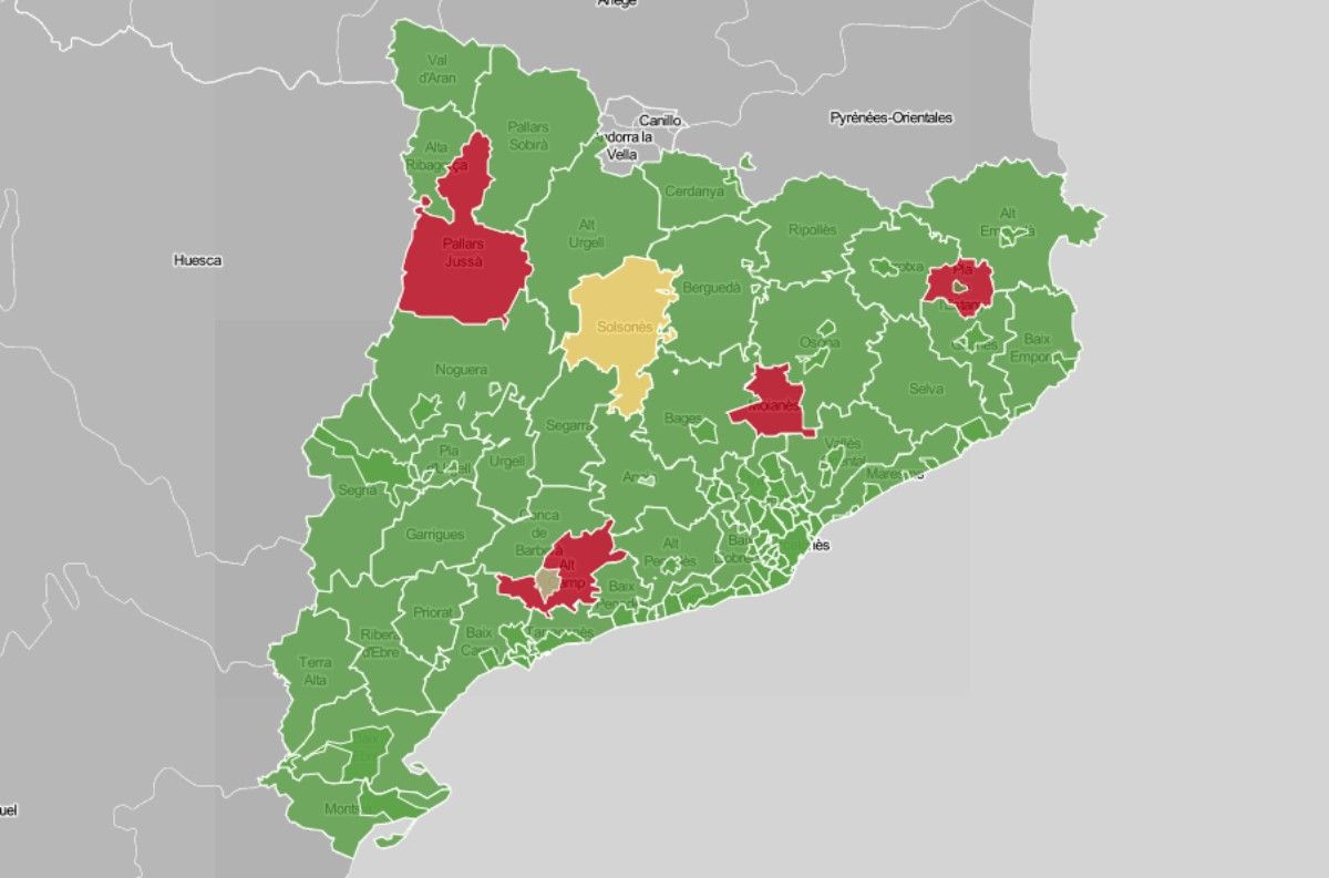 Mapa de municipis i comarques, en funció de l'evolució setmanal del risc de rebrot.