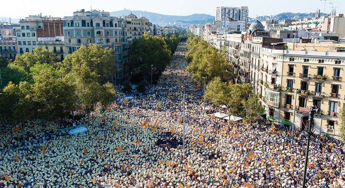 Manifestació massiva a Barcelona per la independència