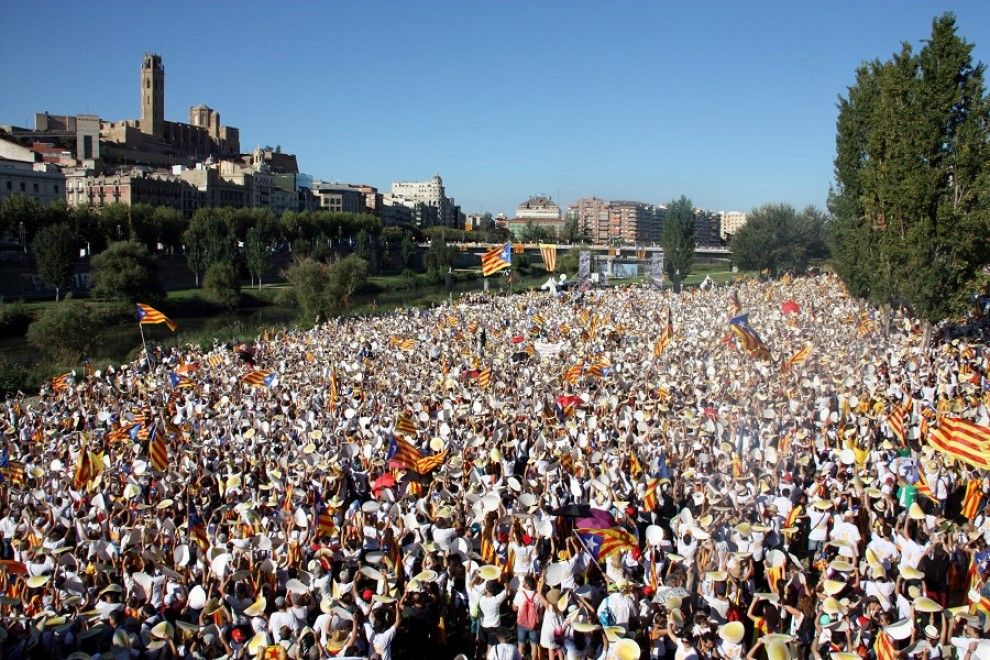 Milers de persones s'han manifestat aquest diumenge a Lleida