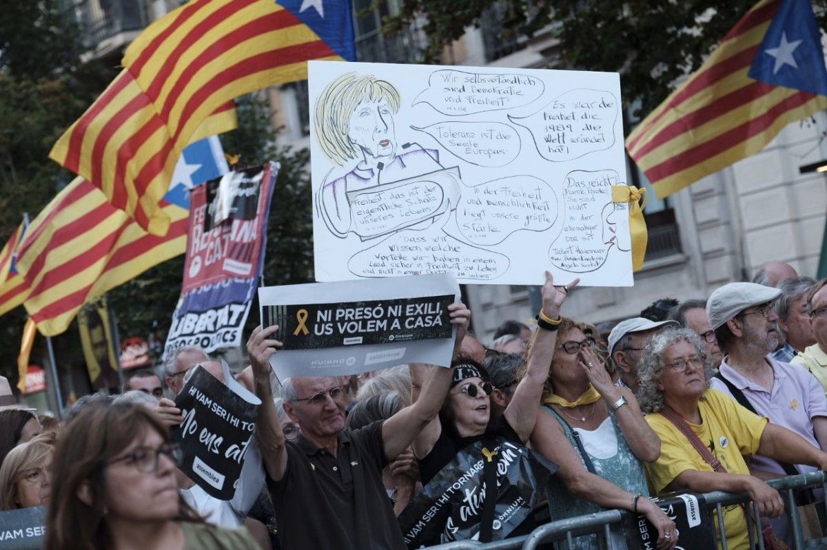 Manifestació a Barcelona l'any després del 20 de setembre